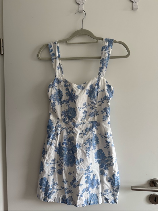 Abercrombie & Fitch Dresses & Skirts - Abercrombie & Fitch White Mini Dress with Blue Floral Print